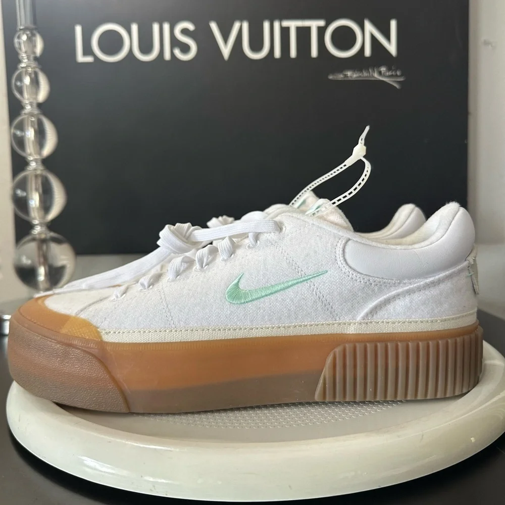🆕Nike Court Legacy Lift sneakers